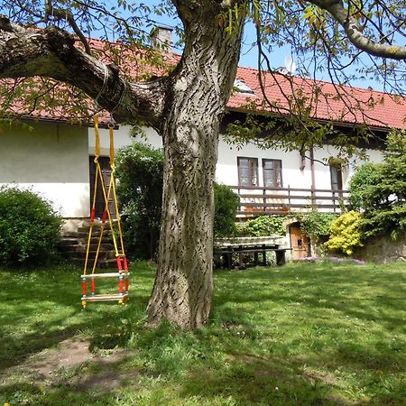 Hotel Ubytovani V Ceskem Raji Holín Exterior foto